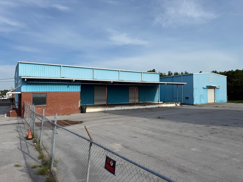 More Photos Of 627 Anchors St NW, Fort Walton Beach Warehouse For Sale