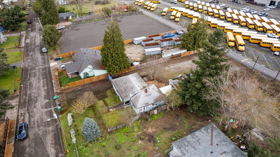 More Photos Of 6350 NE 66th Ave, Portland Flex For Sale