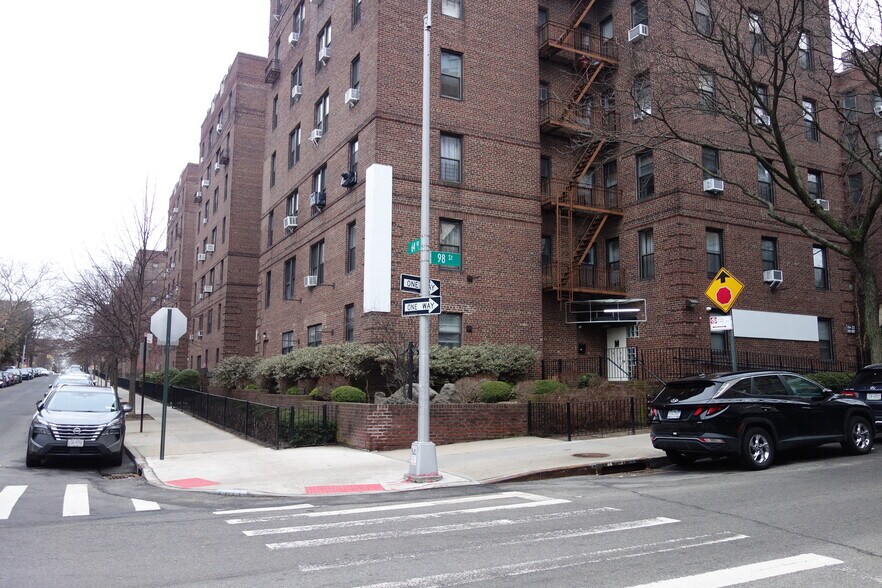 More Photos Of 6433 98th St, Rego Park Healthcare For Lease