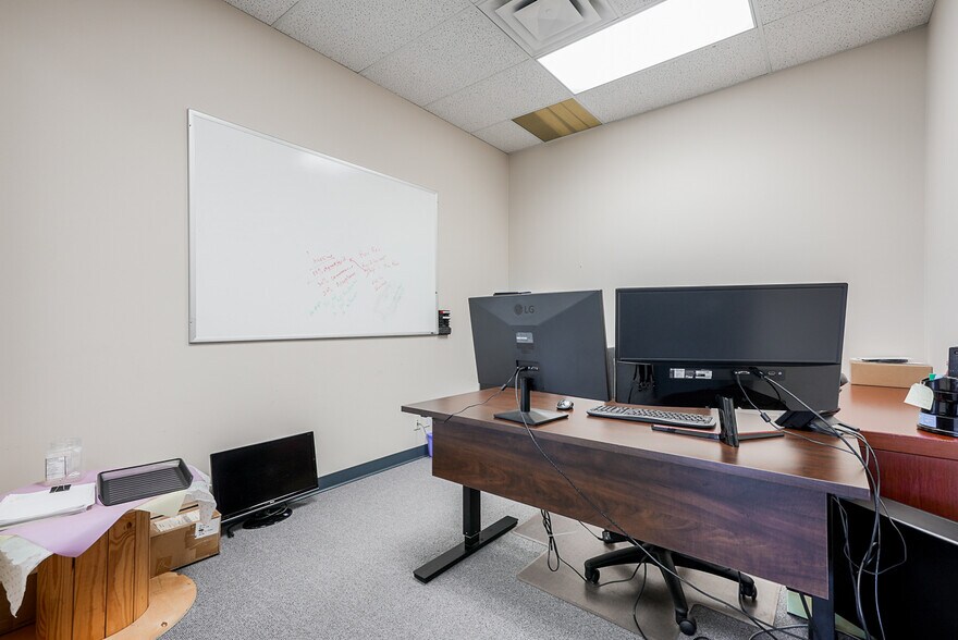 More Photos Of 766 Cliveden Pl, Delta Warehouse For Lease