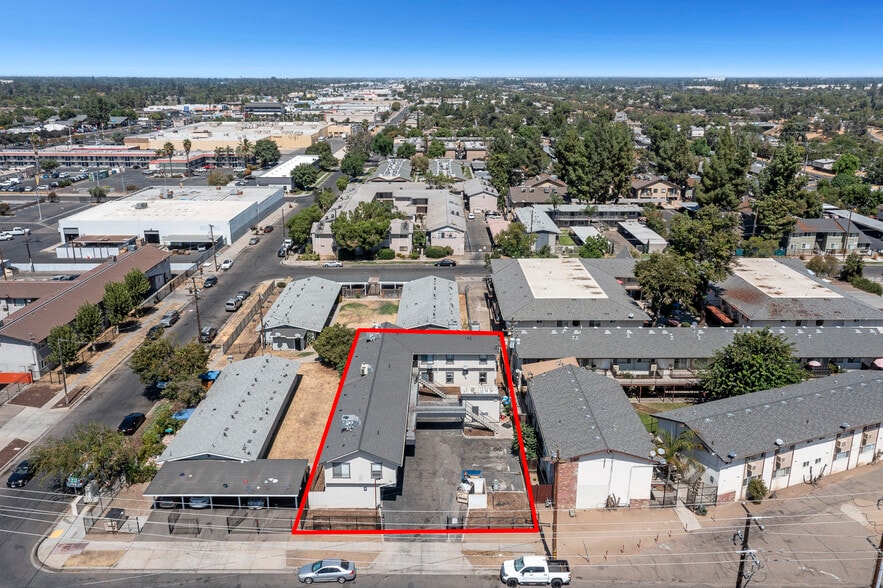 More Photos Of 1911 E Saginaw Way, Fresno Apartments For Sale