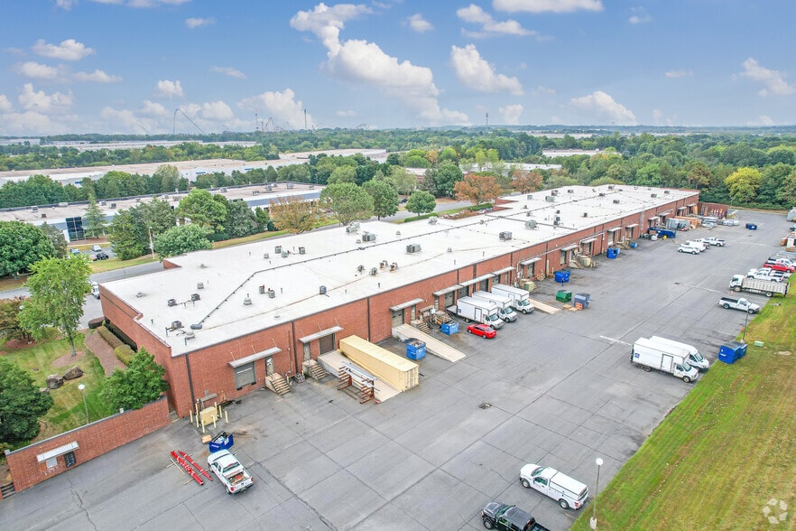 More Photos Of 14201 S Lakes Dr, Charlotte Unknown For Lease