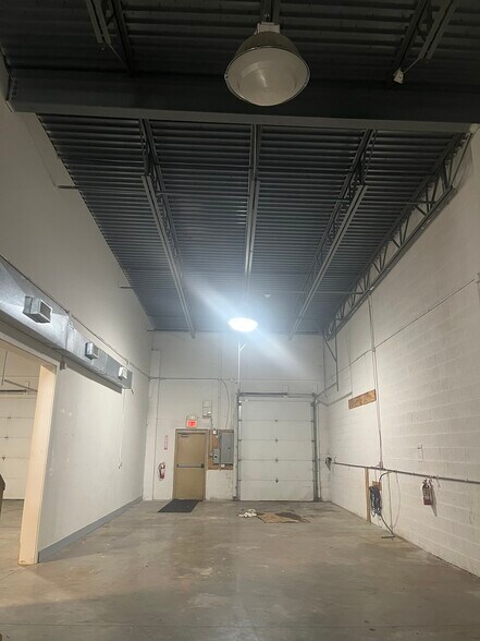 More Photos Of 324 2nd Street Pike, Southampton Light Distribution For Lease