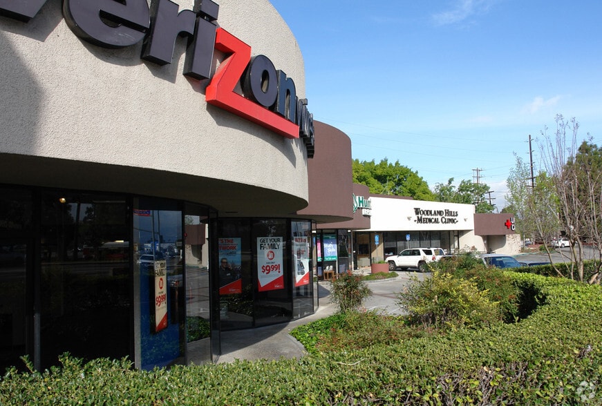 More Photos Of 5975-5999 Topanga Canyon Blvd, Woodland Hills Storefront For Lease