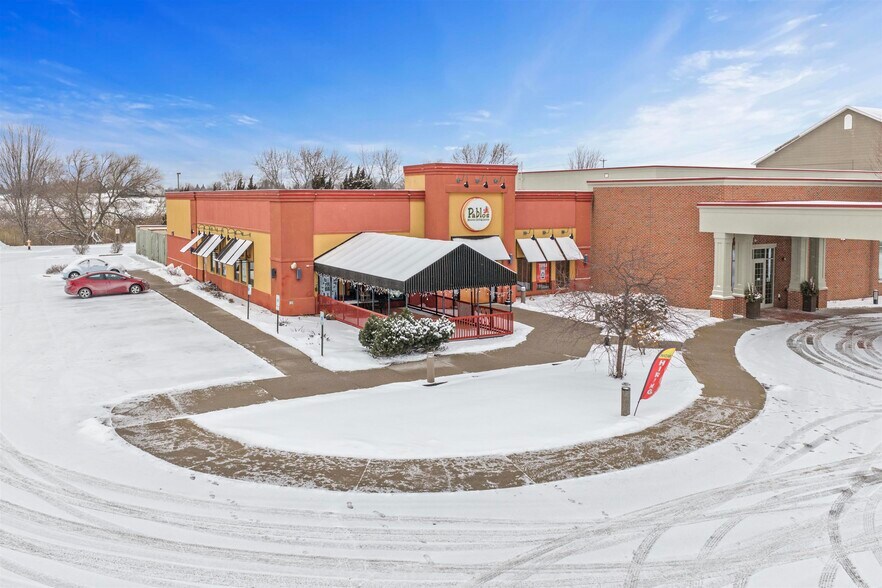 More Photos Of 850 Kepler Dr, Green Bay Restaurant For Sale