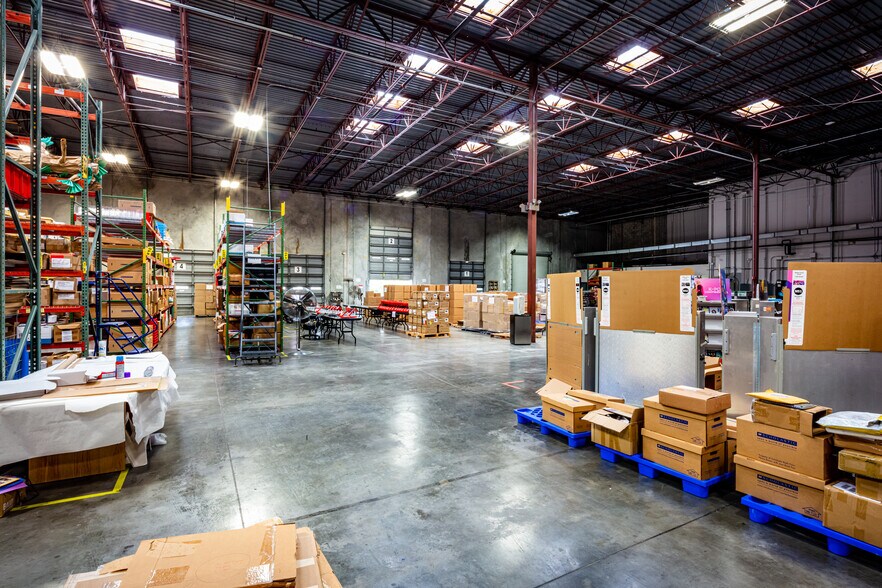 More Photos Of 1080 Greenwood Blvd, Lake Mary Light Distribution For Sale