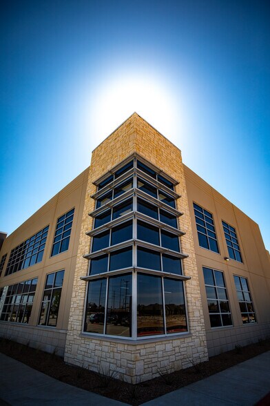 More Photos Of 4505 Holiday Hill, Midland Medical For Lease