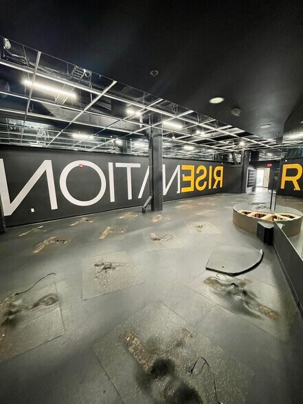 More Photos Of 1020-1030 Euclid Ave, Cleveland Apartments For Lease