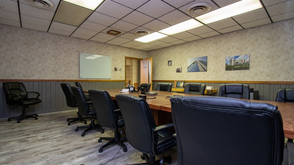 More Photos Of 214 2nd St, Brokaw Loft Creative Space For Sale