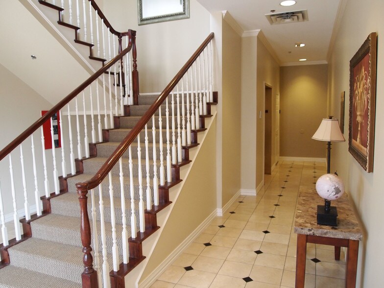 More Photos Of 260 N Denton Tap Rd, Coppell Unknown For Lease