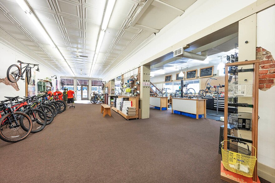 More Photos Of 126 W Main St, Plainfield Storefront For Sale