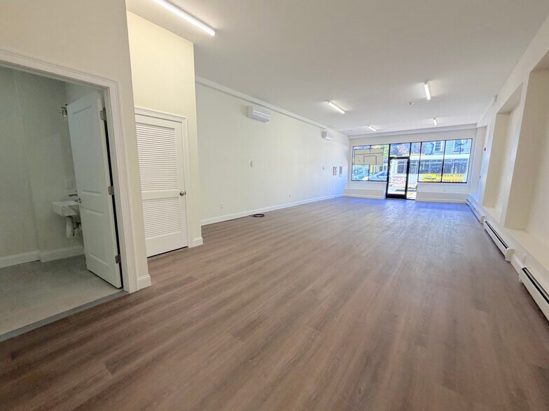 More Photos Of 5222 Bergenline Ave, West New York Storefront Retail Residential For Lease