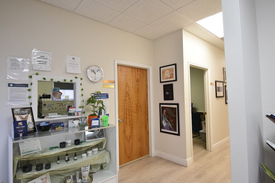 More Photos Of 166 E Bloomingdale Ave, Brandon Medical For Lease