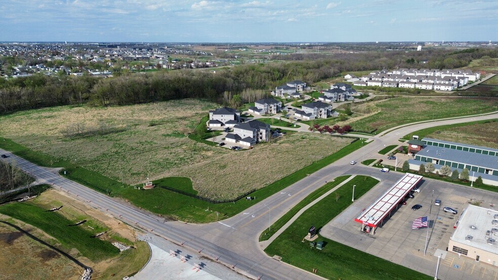 More Photos Of Village Drive @ S Roberts Ferry Rd, Tiffin Land For Lease