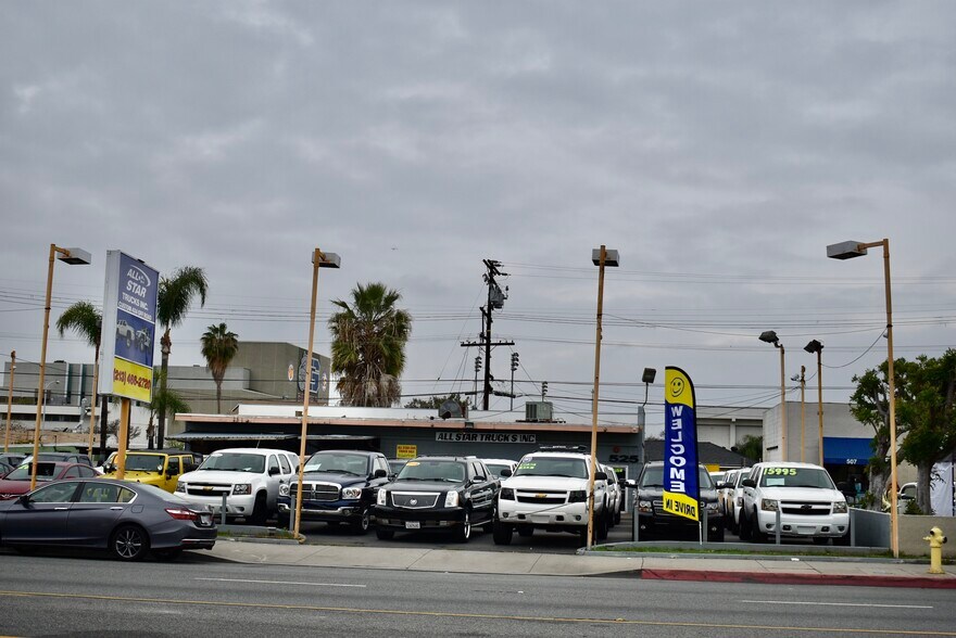 More Photos Of 525 S Atlantic Blvd, Commerce Auto Dealership For Lease