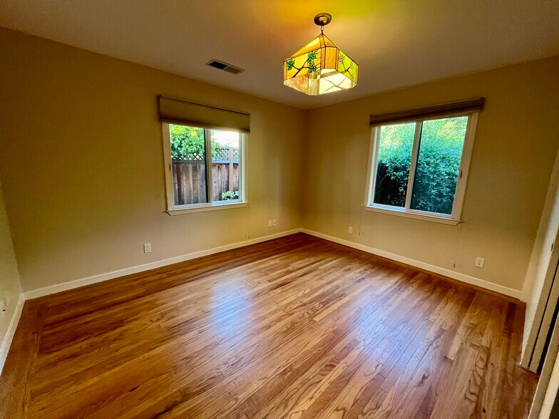 More Photos Of 339 Waverley St, Menlo Park Multifamily For Sale