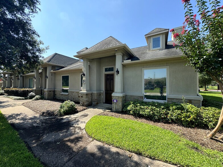 More Photos Of 11601 Spring Cypress Rd, Tomball Medical For Sale
