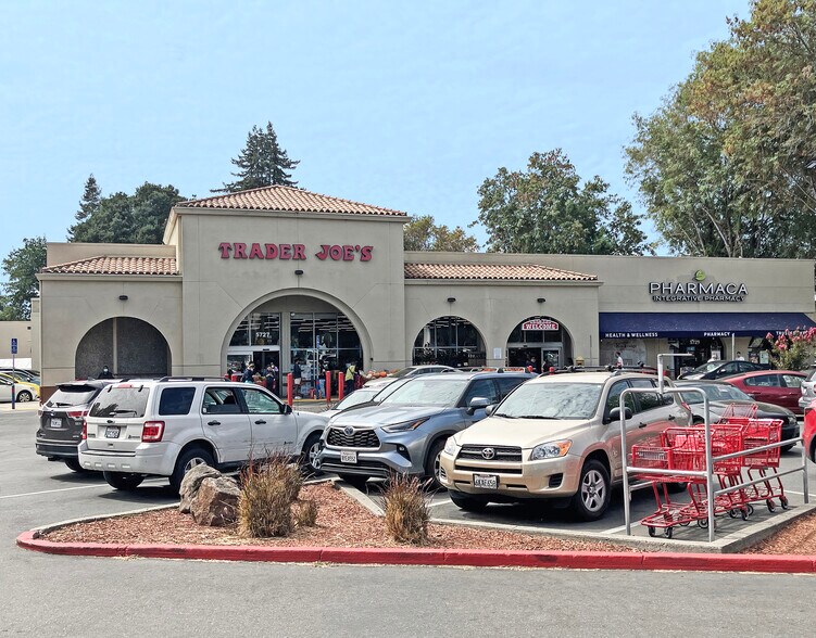More Photos Of 5854 College Ave, Oakland Storefront For Lease