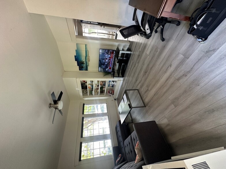 More Photos Of 5901 E Ocean Blvd, Long Beach Apartments For Sale