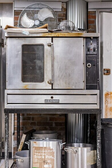 More Photos Of 3801 Happy Bend Rd, Atkins Restaurant For Sale