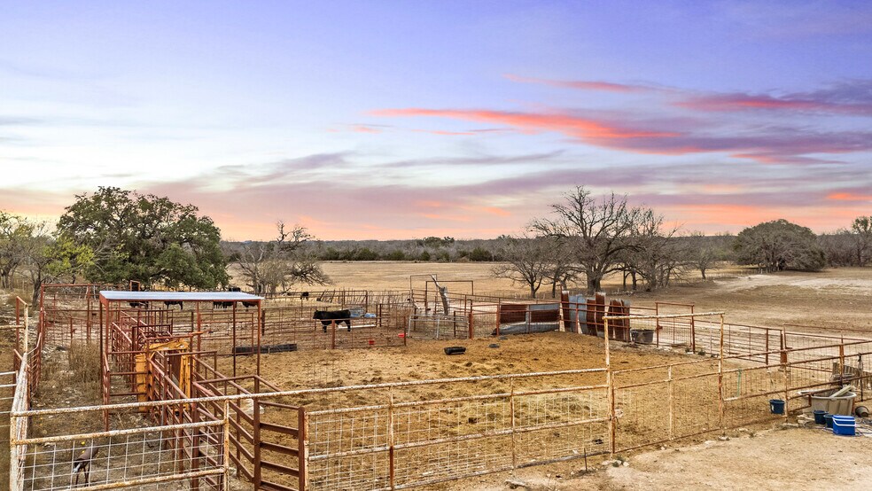 More Photos Of 1274 County Road 2806, Lampasas Land For Sale