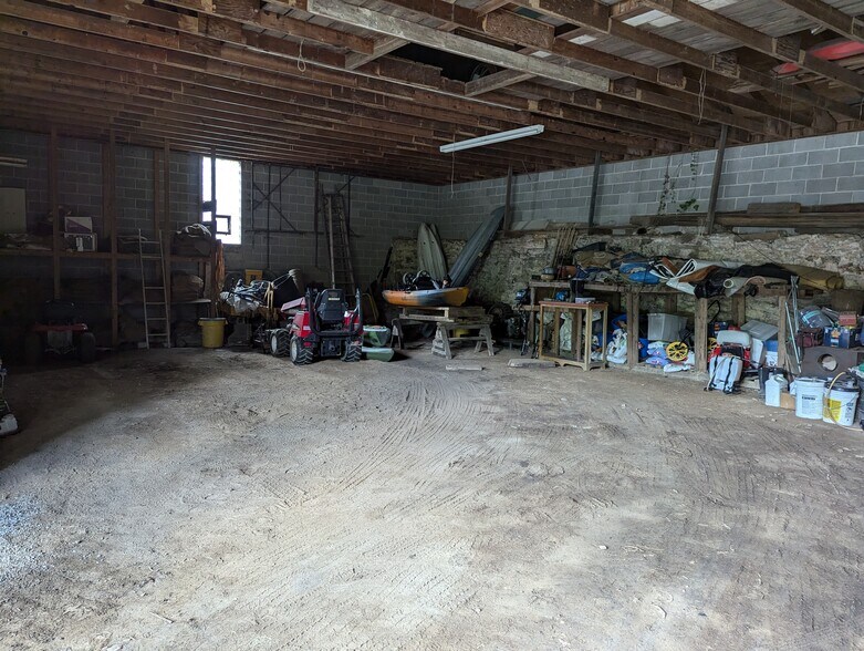 More Photos Of 684 Miller Picking Rd, Davidsville Specialty For Sale