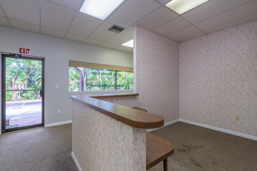 More Photos Of 5701 Overseas Hwy, Marathon Medical For Sale