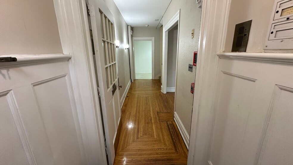 More Photos Of 28 N 3rd St, Easton Office Residential For Lease