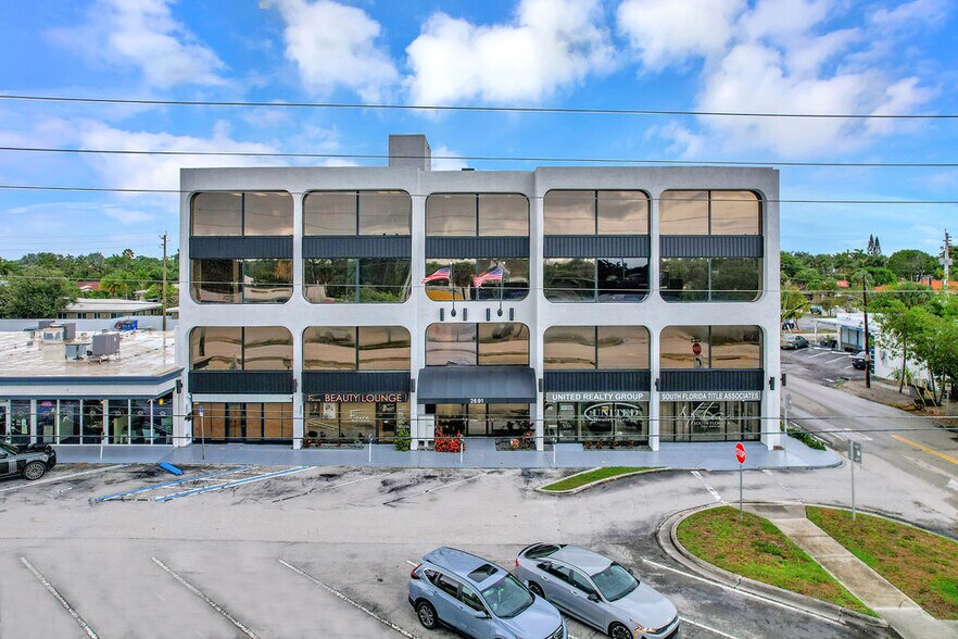 More Photos Of 2691 E Oakland Park Blvd, Fort Lauderdale Office Residential For Lease