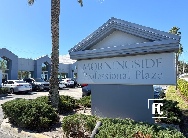 More Photos Of 1800-1900 SE Port Saint Lucie Blvd, Port Saint Lucie Medical For Lease
