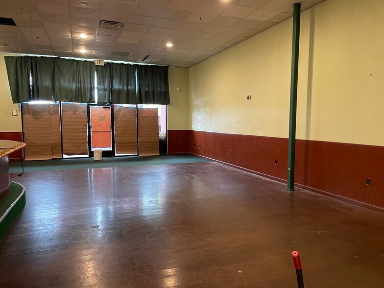 More Photos Of 199 Blue Ravine Rd, Folsom Freestanding For Lease