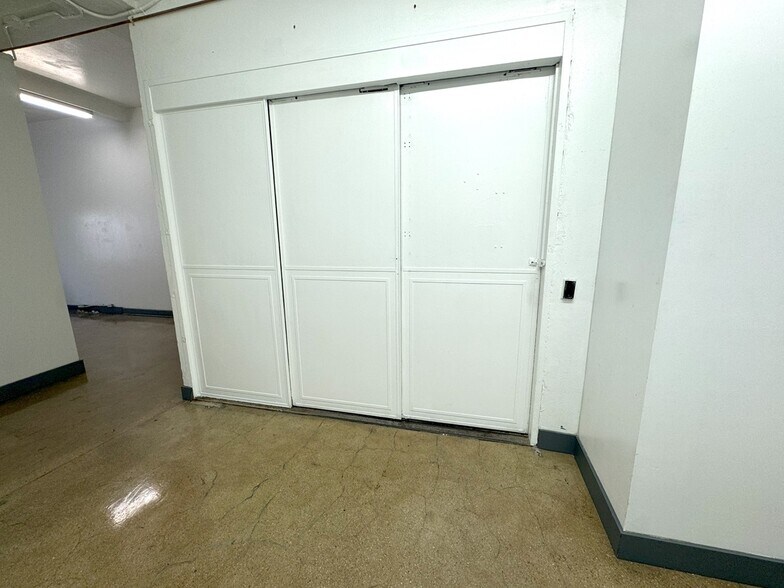 More Photos Of 731-733 S Spring St, Los Angeles Loft Creative Space For Lease