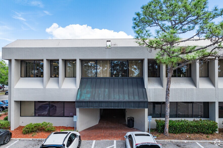 More Photos Of 9200 Bonita Beach Rd, Bonita Springs Coworking Space