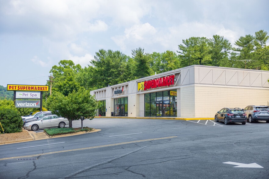 More Photos Of 242-244 Tunnel Rd, Asheville Freestanding For Lease