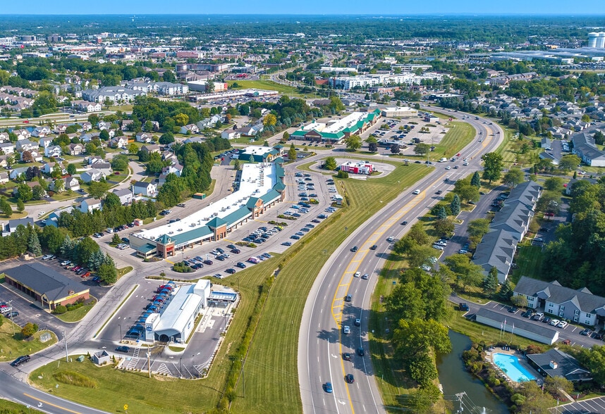 More Photos Of 1182-1282 E Powell Dr, Lewis Center Unknown For Lease