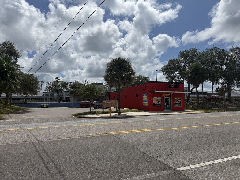 Primary Photo Of 903 Pinellas Ave S, Tarpon Springs Freestanding For Sale