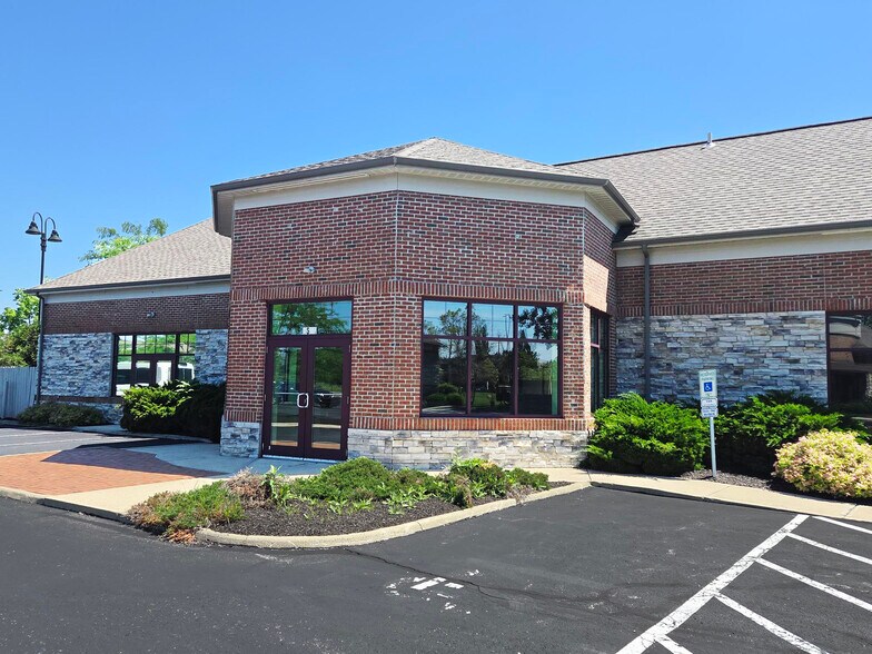 More Photos Of 5677-5691 Woerner Temple Rd, Dublin Unknown For Lease