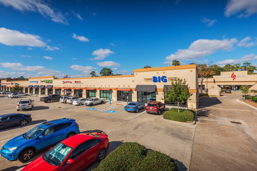 More Photos Of 1022 Wirt Rd, Houston Unknown For Lease