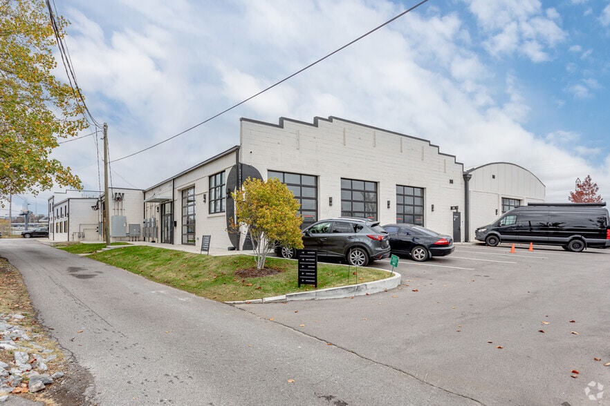 More Photos Of 151 Fairfield Ave, Nashville Warehouse For Lease