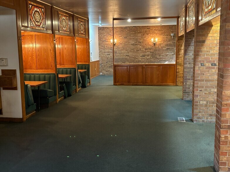 More Photos Of 2308-2320 W 17th St, Greeley Unknown For Lease