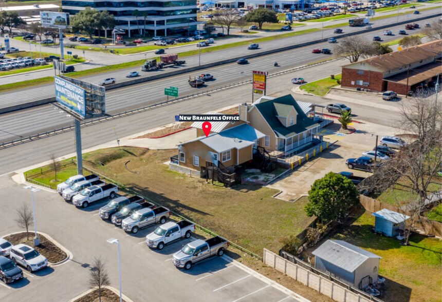 More Photos Of 382 S Interstate 35, New Braunfels Storefront Retail Office For Lease