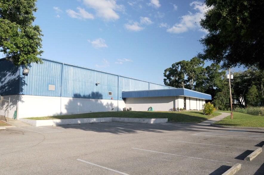More Photos Of 3119 Queen Palm Dr, Tampa Warehouse For Sale
