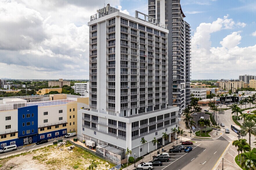 Primary Photo Of 1720 Harrison St, Hollywood Office Residential For Sale