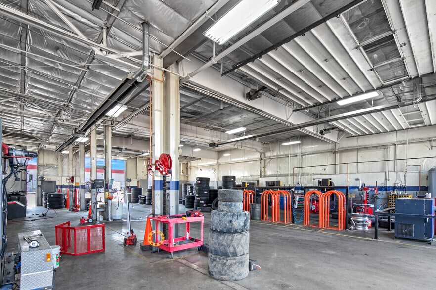 More Photos Of 4450 Enterprise St, Boise Truck Terminal For Sale
