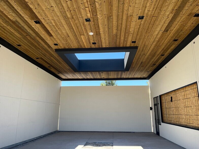 More Photos Of 6470-6480 Kevin Way, Las Vegas Freestanding For Lease