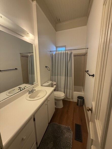 More Photos Of 609 Tattnall St, Savannah Multifamily For Sale