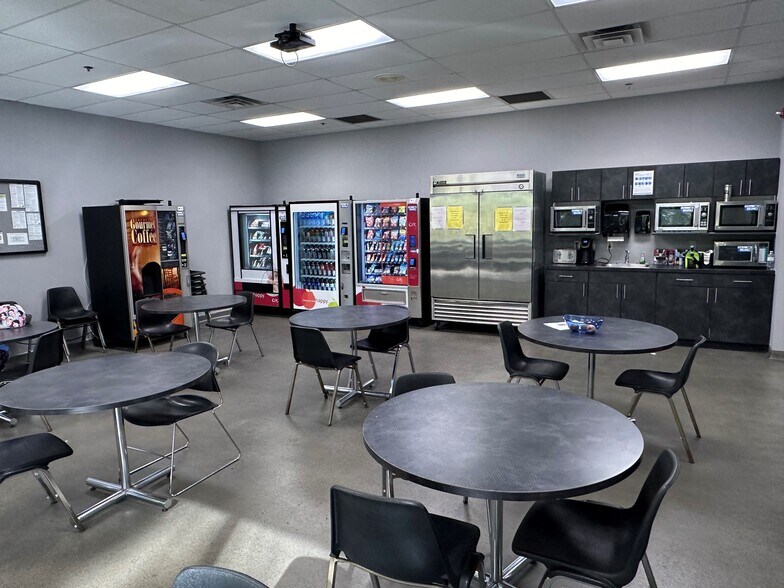More Photos Of 7770 Division Dr, Mentor Manufacturing For Sale