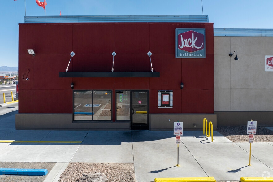 More Photos Of 301 98th St, Albuquerque Fast Food For Sale