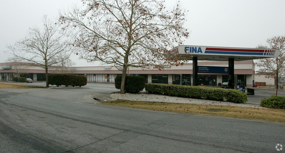 More Photos Of 6220 Binz Engleman Rd, San Antonio General Retail For Lease