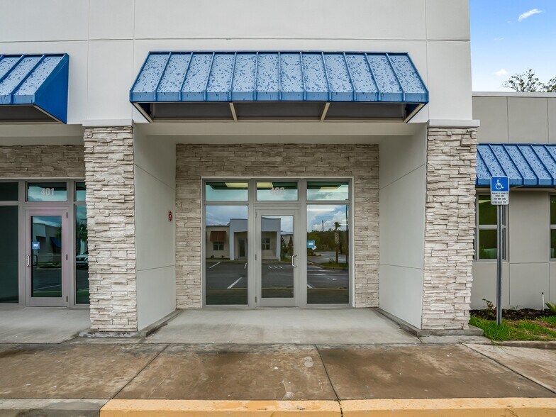 More Photos Of 871-801 Highway 466, Lady Lake Unknown For Lease